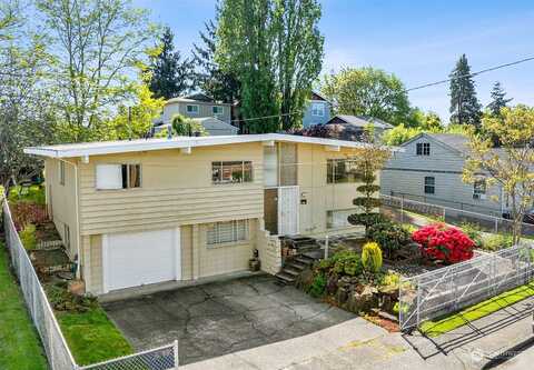 45Th, SEATTLE, WA 98118