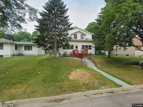 8Th, SAINT PETER, MN 56082