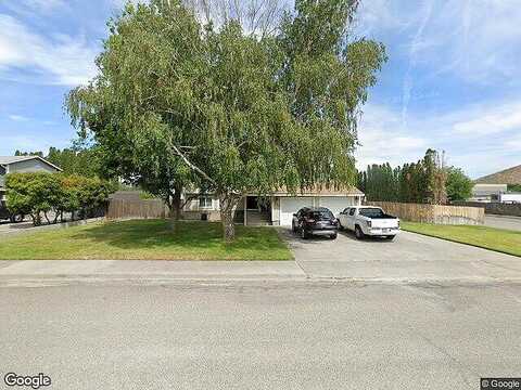 Young, KENNEWICK, WA 99338