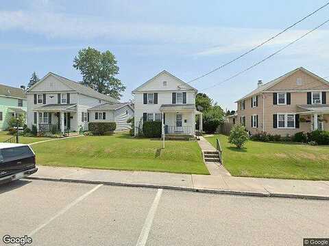 Maple, HANOVER, PA 17331