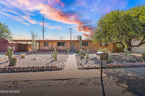 Paseo San Andres, TUCSON, AZ 85710