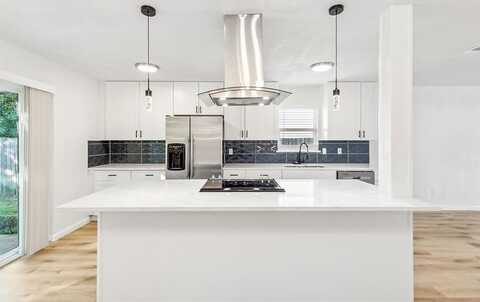 Locust, ROWLETT, TX 75089