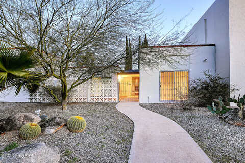 Camino Esplendora, TUCSON, AZ 85718