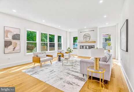 Niblick, VIENNA, VA 22180