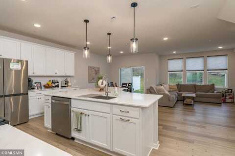 Avery, SAINT PAUL, MN 55123