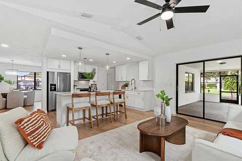 Merchant, SPRING HILL, FL 34608