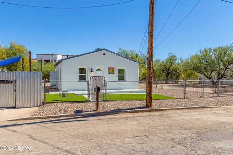Sentinel, TUCSON, AZ 85701
