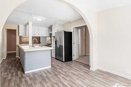 Saurini, COMMERCE CITY, CO 80022