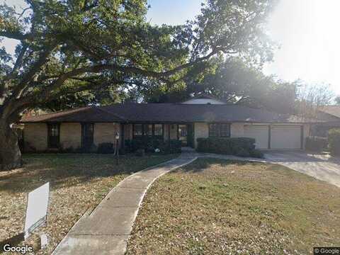 Balfour, WINDCREST, TX 78239