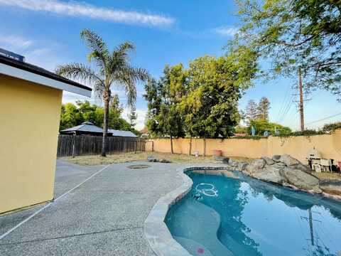Atwood, VISALIA, CA 93277