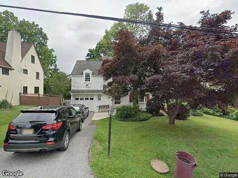 Overhill, WAYNE, PA 19087