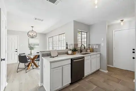 Brook Hollow, MESQUITE, TX 75150