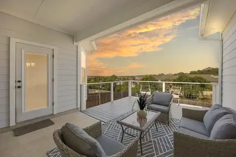 Broken Oak, LIBERTY HILL, TX 78642