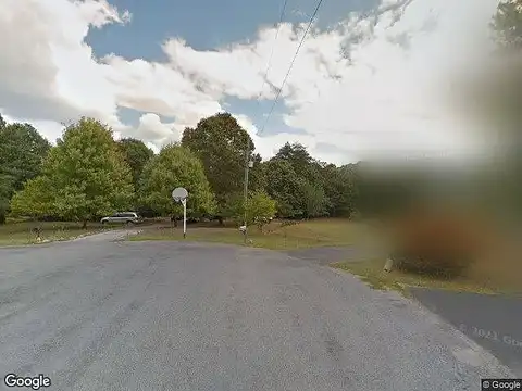 Lois, BEDFORD, VA 24523