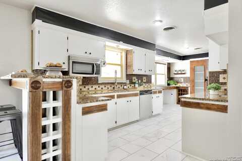 Winfield, WINDCREST, TX 78239
