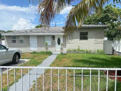 Foster, HALLANDALE BEACH, FL 33009