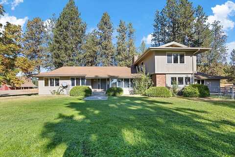 White, SPOKANE, WA 99224