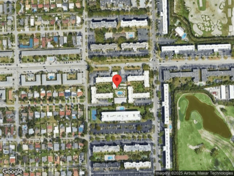 14Th, HALLANDALE BEACH, FL 33009