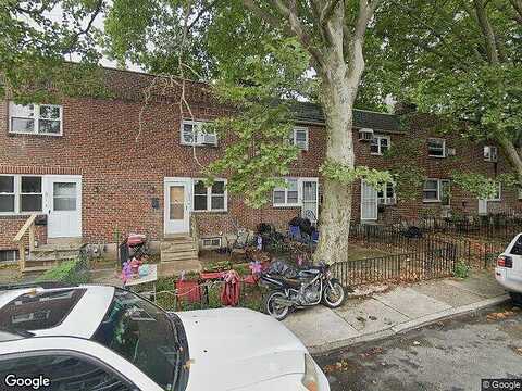 Snowden, UPPER DARBY, PA 19082