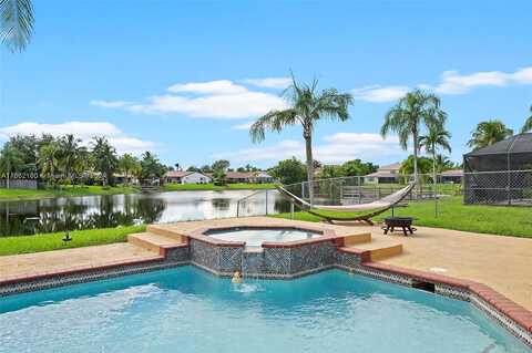 Hawkes Bluff, DAVIE, FL 33331