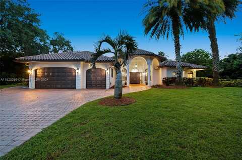 111Th, DAVIE, FL 33328