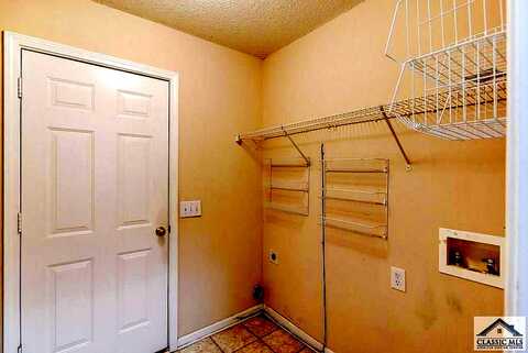 Ryan, WINDER, GA 30680