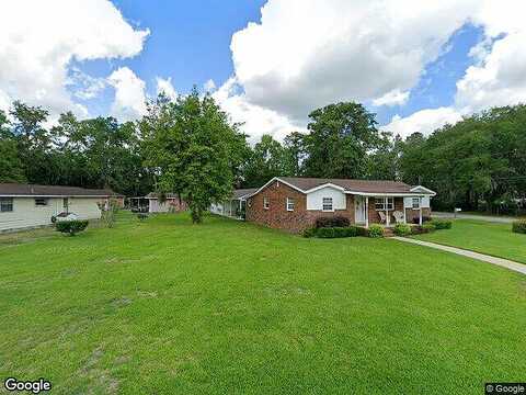 Laura, KINGSLAND, GA 31548