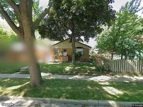 90Th, MILWAUKEE, WI 53225