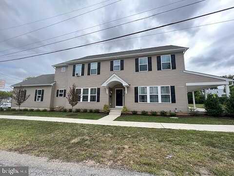 Lucetta, PLYMOUTH MEETING, PA 19462