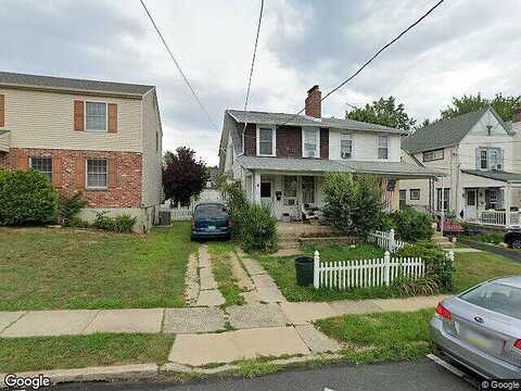 Maple, UPPER DARBY, PA 19082