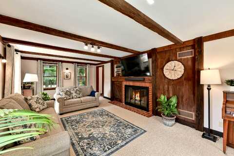 Taurus, CALEDONIA, WI 53406