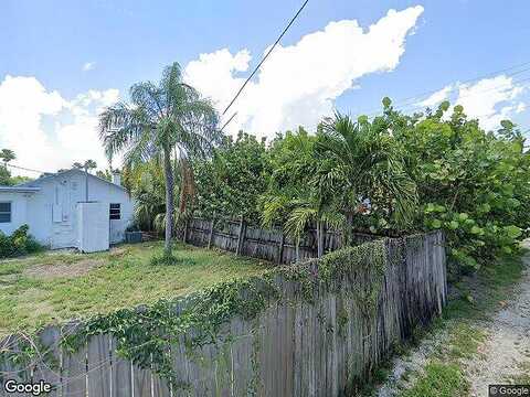 16Th, Lake Worth, FL 33460