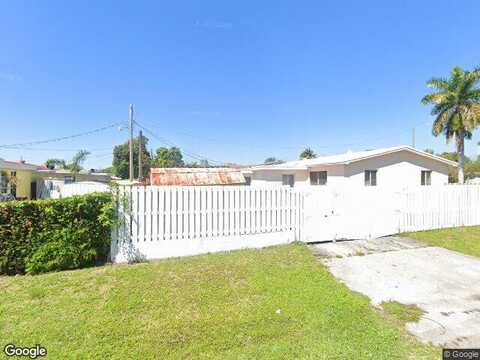 7Th, HALLANDALE BEACH, FL 33009