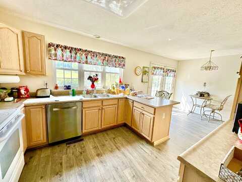 Jennifer, FAIRFIELD, VA 24435