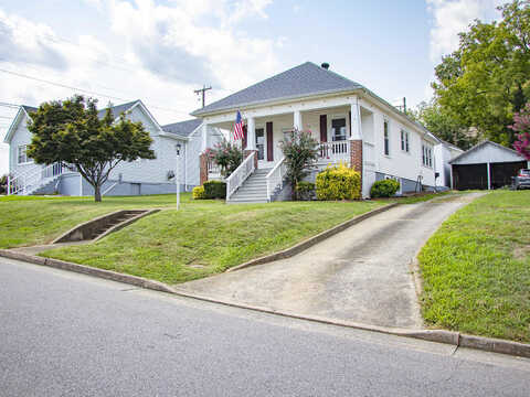 College, ROCKY MOUNT, VA 24151