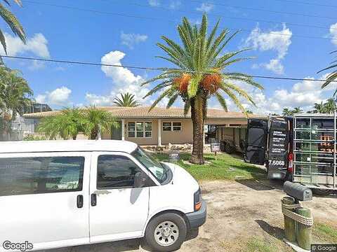 Albatross, FORT MYERS BEACH, FL 33931