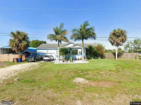 Queen, LEHIGH ACRES, FL 33971