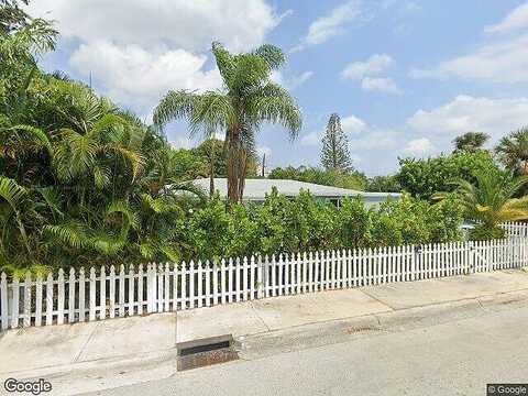 18Th, Lake Worth, FL 33460