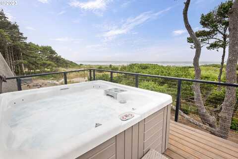 Ocean, ROCKAWAY BEACH, OR 97136