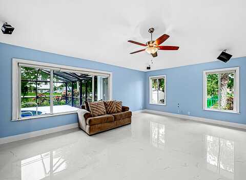 Orange, LOXAHATCHEE, FL 33470