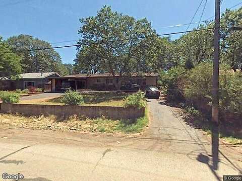 Glen, WEAVERVILLE, CA 96093