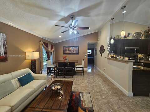 84Th, PEMBROKE PINES, FL 33025