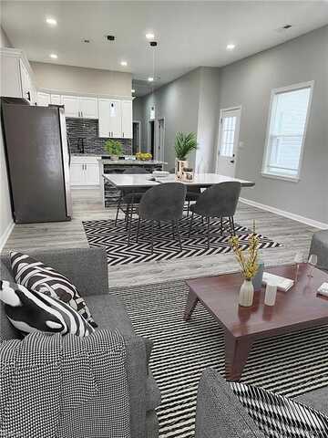 25Th, NEWPORT NEWS, VA 23607