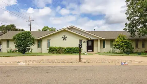 Holliday, PLAINVIEW, TX 79072