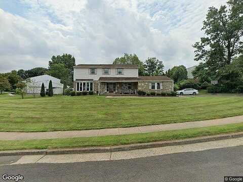 Robin, HUNTINGDON VALLEY, PA 19006