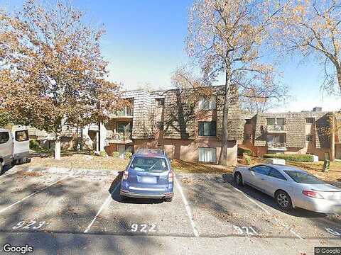 Forest Green, CORAOPOLIS, PA 15108