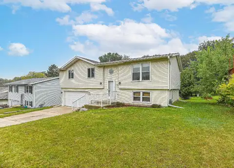 Squire, WEST BEND, WI 53090
