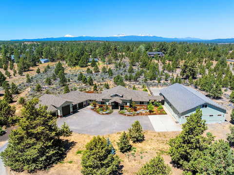 Sweetgrass, BEND, OR 97702