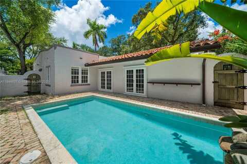 1765 Wa Kee Na Dr, Miami, FL 33133
