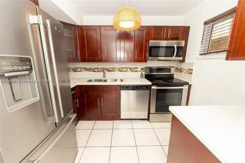 4235 N University Dr, Sunrise, FL 33351